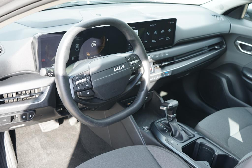 Thumbnail: 2025 Kia K4 - 2