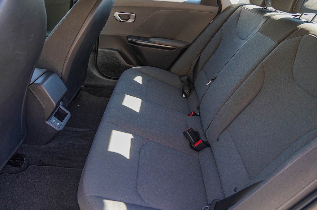 Thumbnail: 2025 Kia K4 - 29