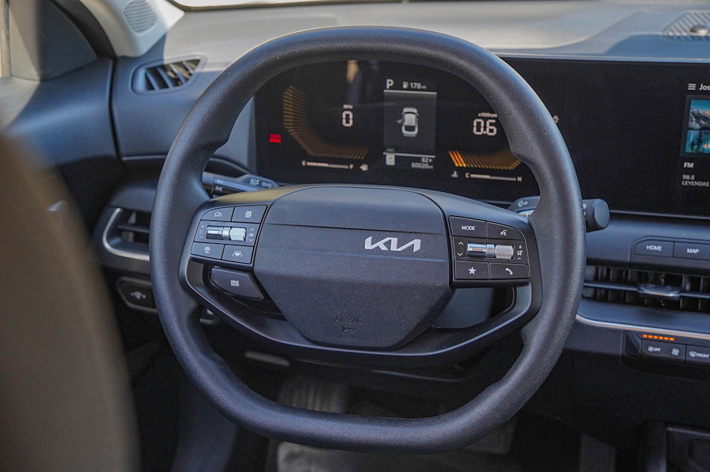 Thumbnail: 2025 Kia K4 - 11