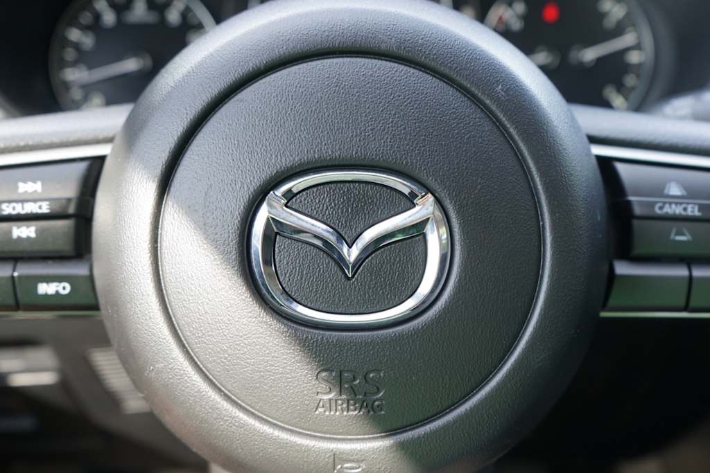 Thumbnail: 2025 Mazda Mazda3 - 18
