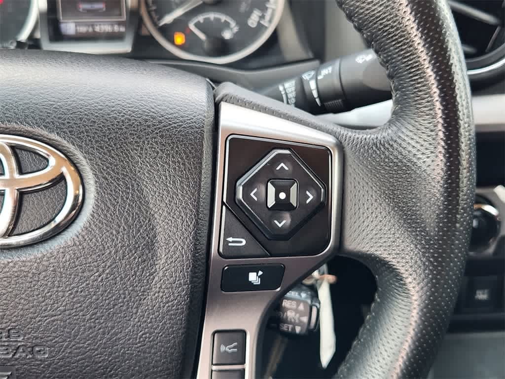 Thumbnail: 2021 Toyota Tacoma - 32