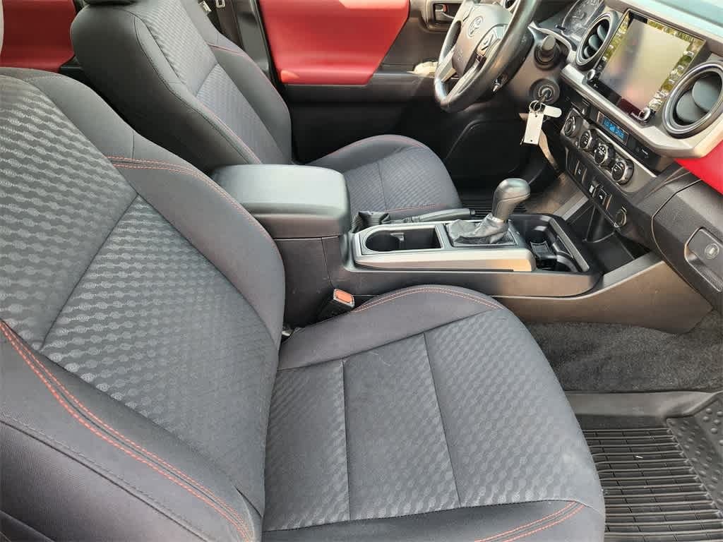 Thumbnail: 2021 Toyota Tacoma - 11