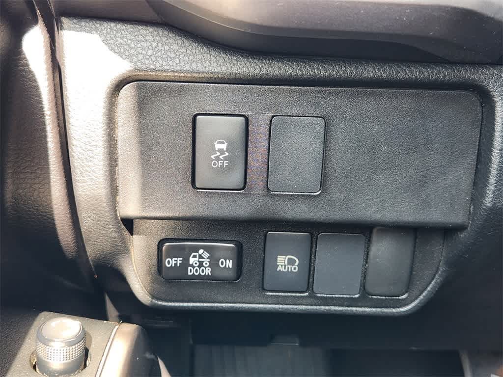 Thumbnail: 2021 Toyota Tacoma - 28