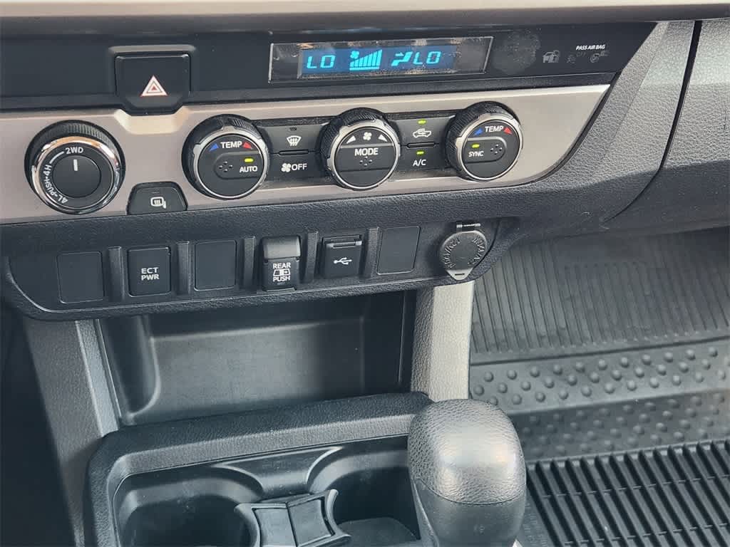 Thumbnail: 2021 Toyota Tacoma - 26