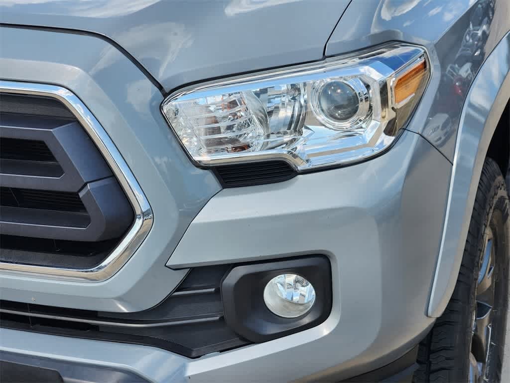 Thumbnail: 2021 Toyota Tacoma - 20