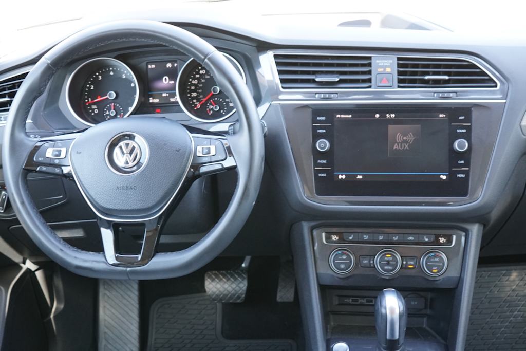 Thumbnail: 2020 Volkswagen Tiguan - 6