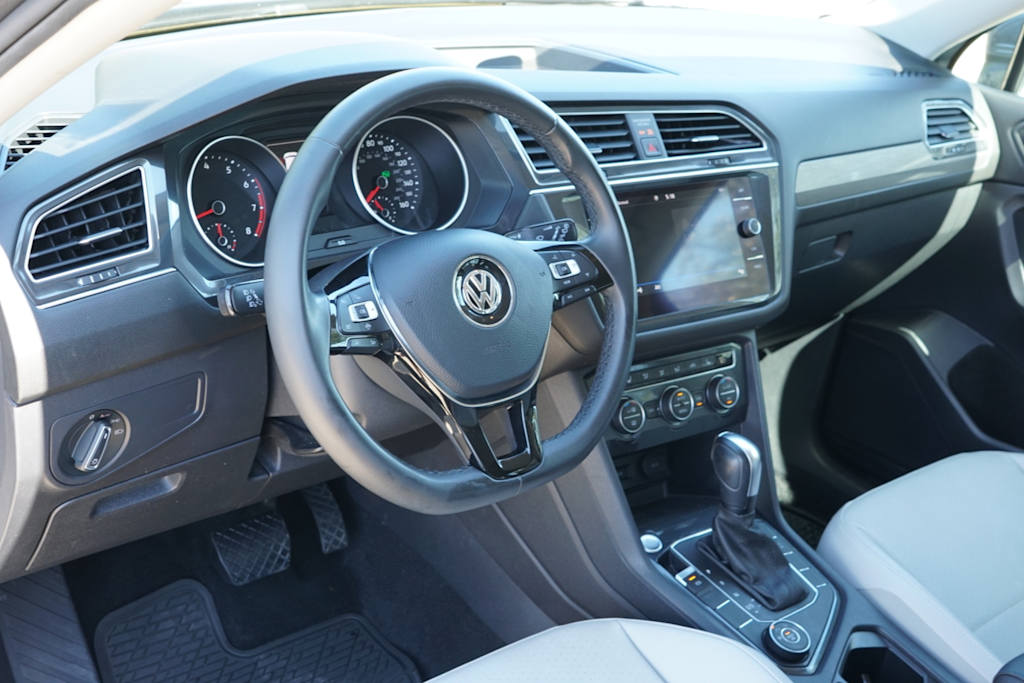 Thumbnail: 2020 Volkswagen Tiguan - 2