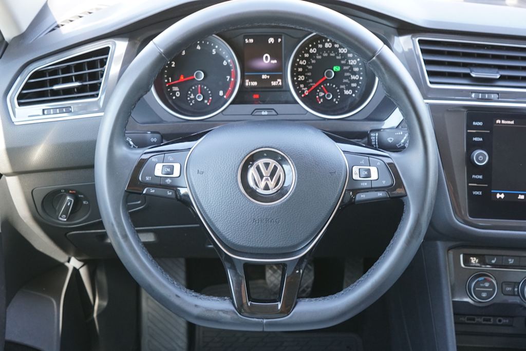 Thumbnail: 2020 Volkswagen Tiguan - 10