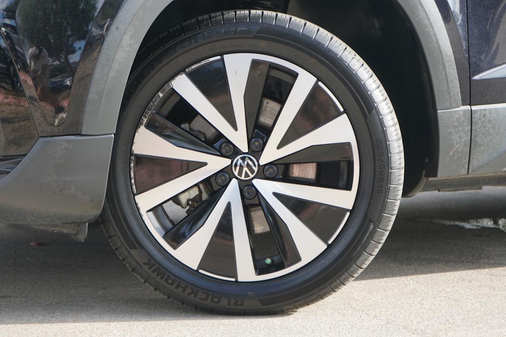 Thumbnail: 2022 Volkswagen Taos - 6