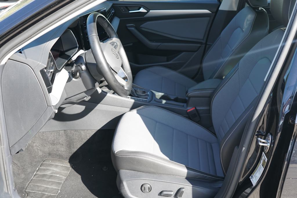 Thumbnail: 2025 Volkswagen Jetta - 7