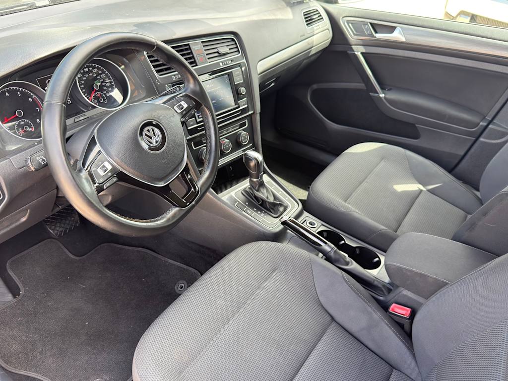 Thumbnail: 2019 Volkswagen Golf - 2