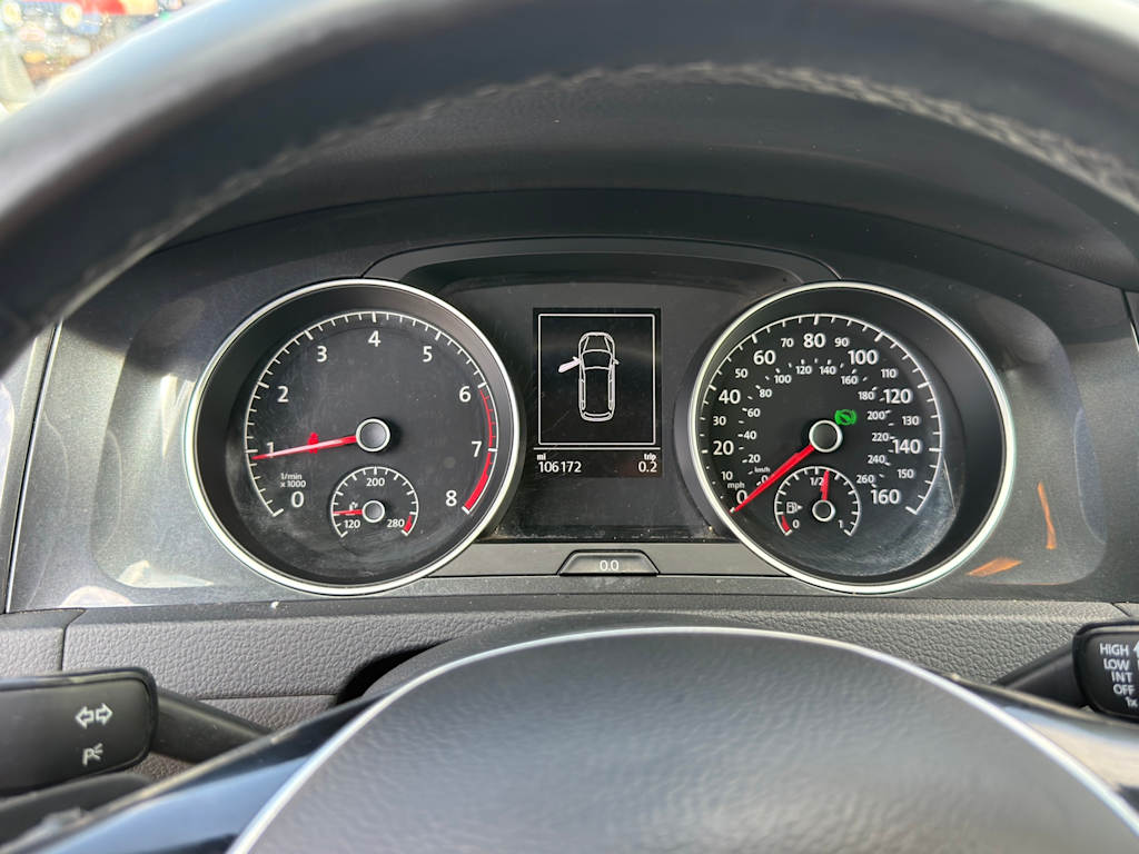 Thumbnail: 2019 Volkswagen Golf - 16