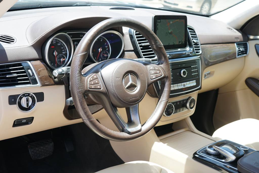 Thumbnail: 2017 Mercedes-Benz GLS - 2