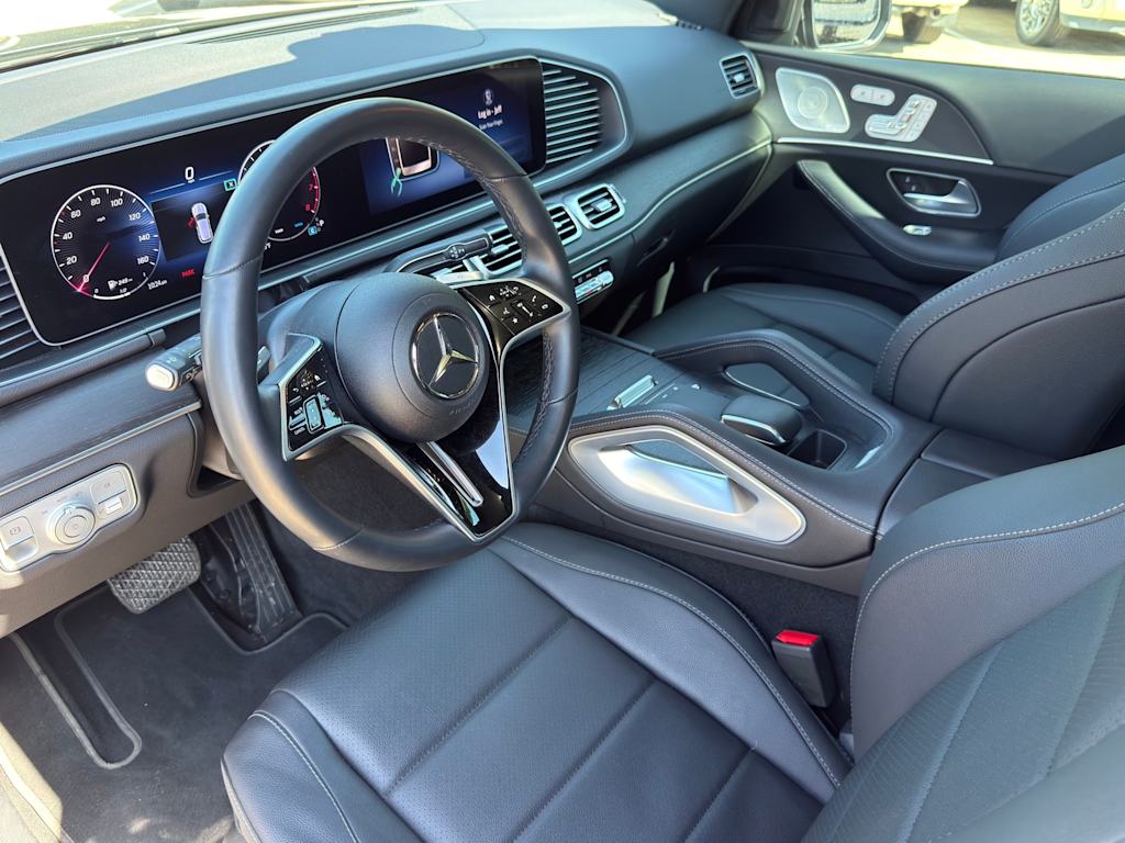 Thumbnail: 2025 Mercedes-Benz GLE - 2