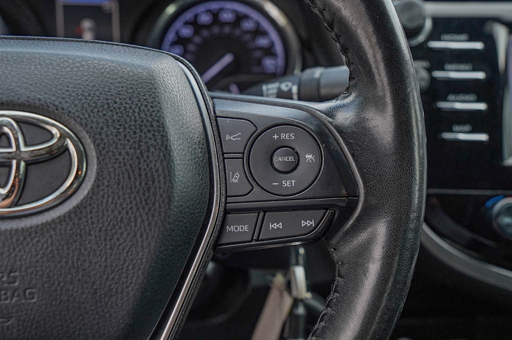 Thumbnail: 2019 Toyota Camry - 22