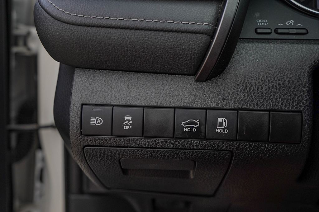 Thumbnail: 2019 Toyota Camry - 26