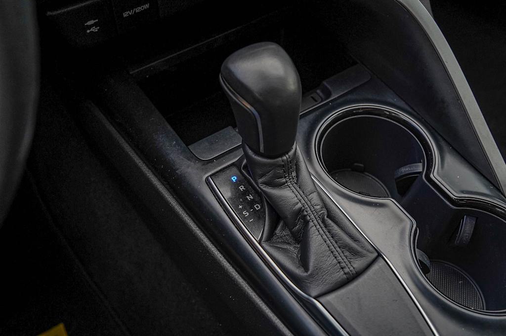 Thumbnail: 2019 Toyota Camry - 25