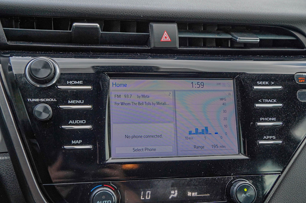 Thumbnail: 2019 Toyota Camry - 23