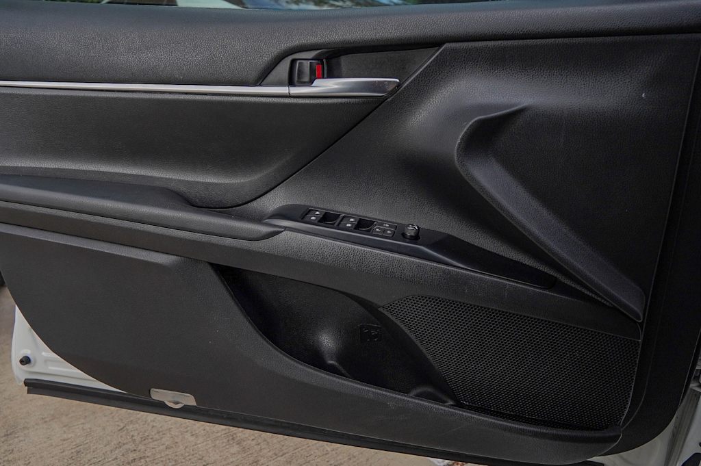 Thumbnail: 2019 Toyota Camry - 27