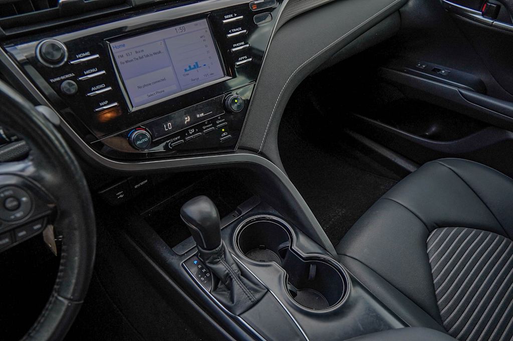 Thumbnail: 2019 Toyota Camry - 13