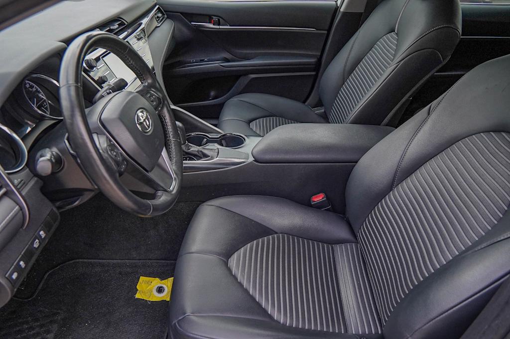 Thumbnail: 2019 Toyota Camry - 7