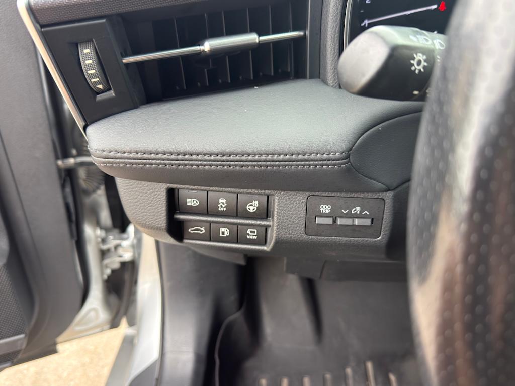 Thumbnail: 2019 Toyota Avalon - 23