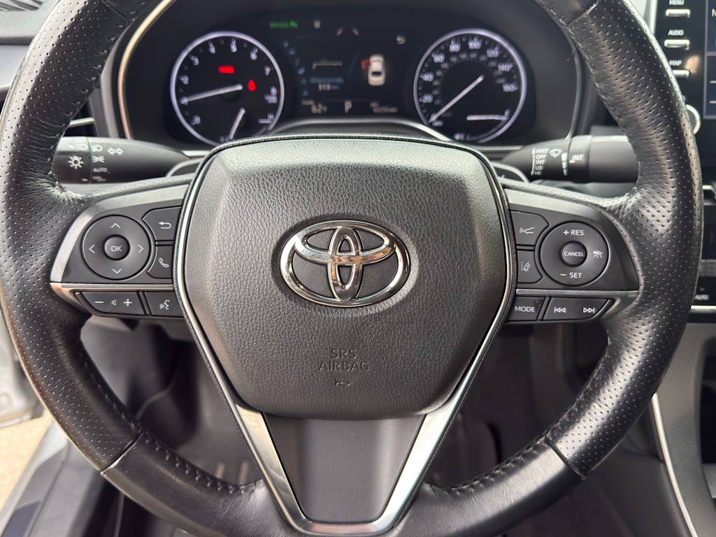 Thumbnail: 2019 Toyota Avalon - 21