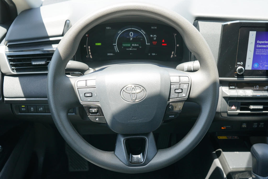 Thumbnail: 2025 Toyota Camry - 10