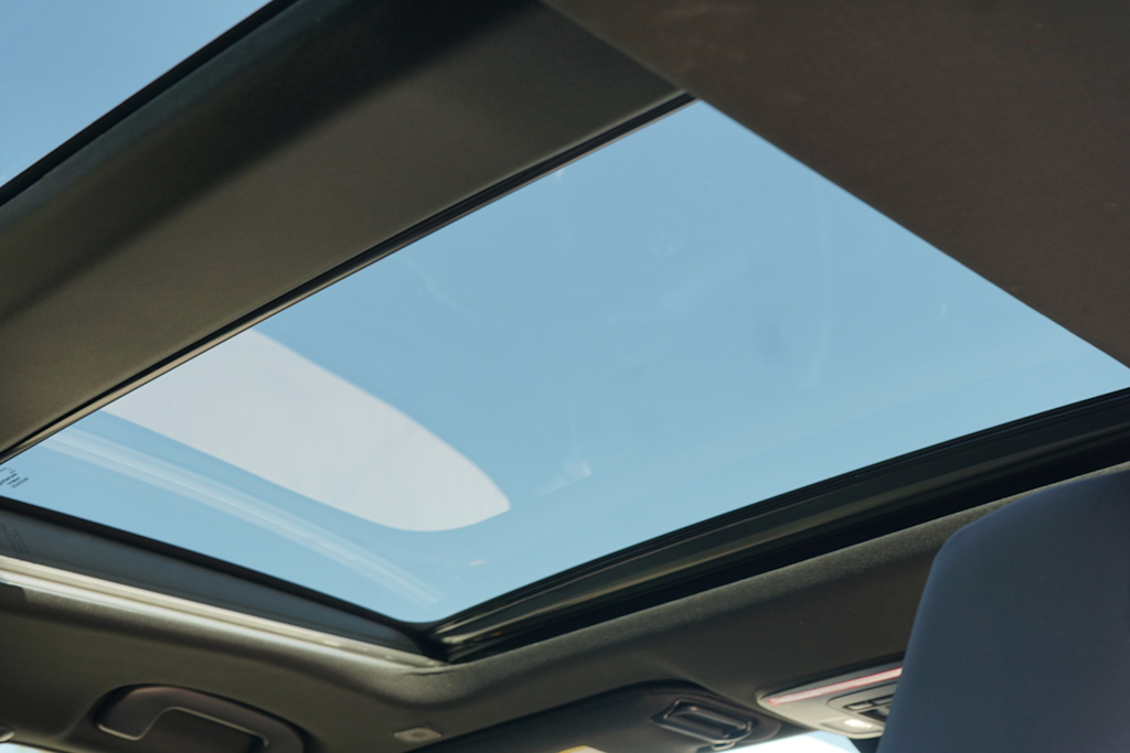 Thumbnail: 2025 Toyota Camry - 26