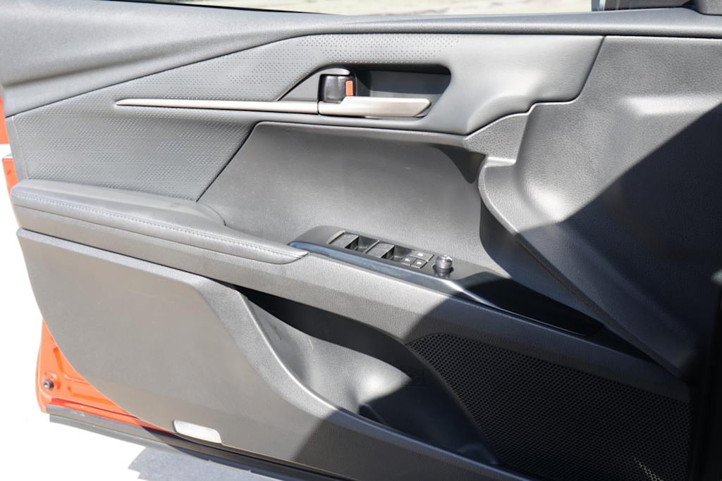 Thumbnail: 2025 Toyota Camry - 18