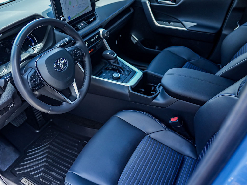 Thumbnail: 2025 Toyota RAV4 - 7