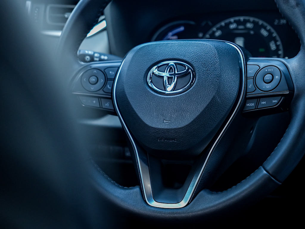 Thumbnail: 2025 Toyota RAV4 - 28