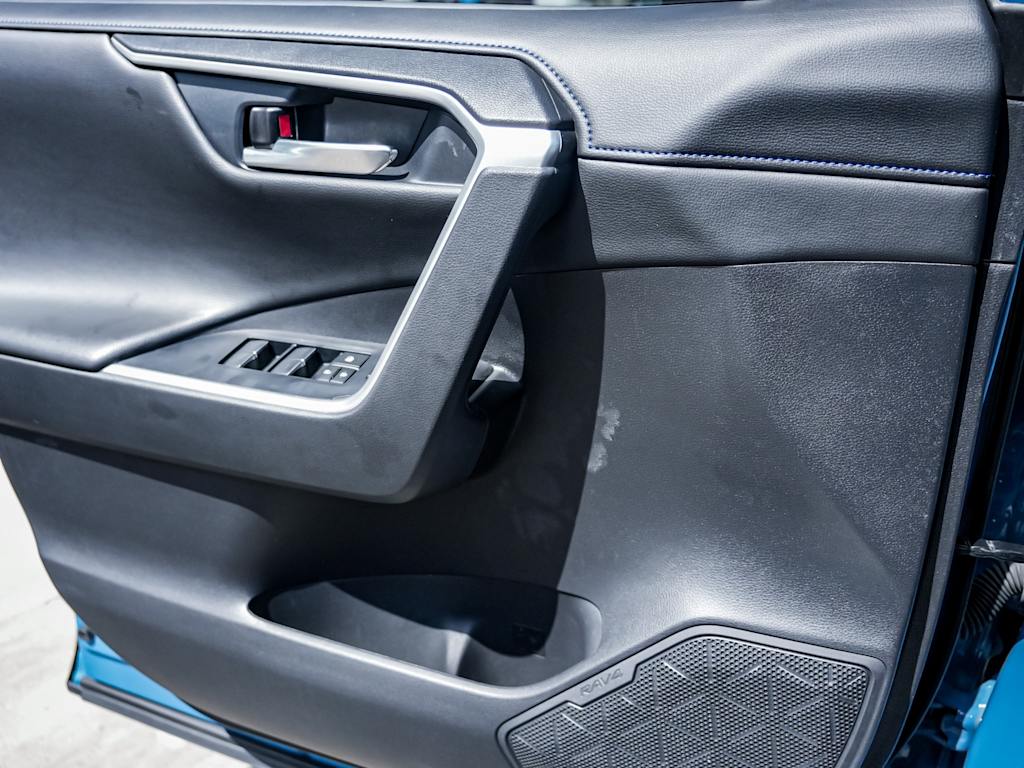 Thumbnail: 2025 Toyota RAV4 - 23