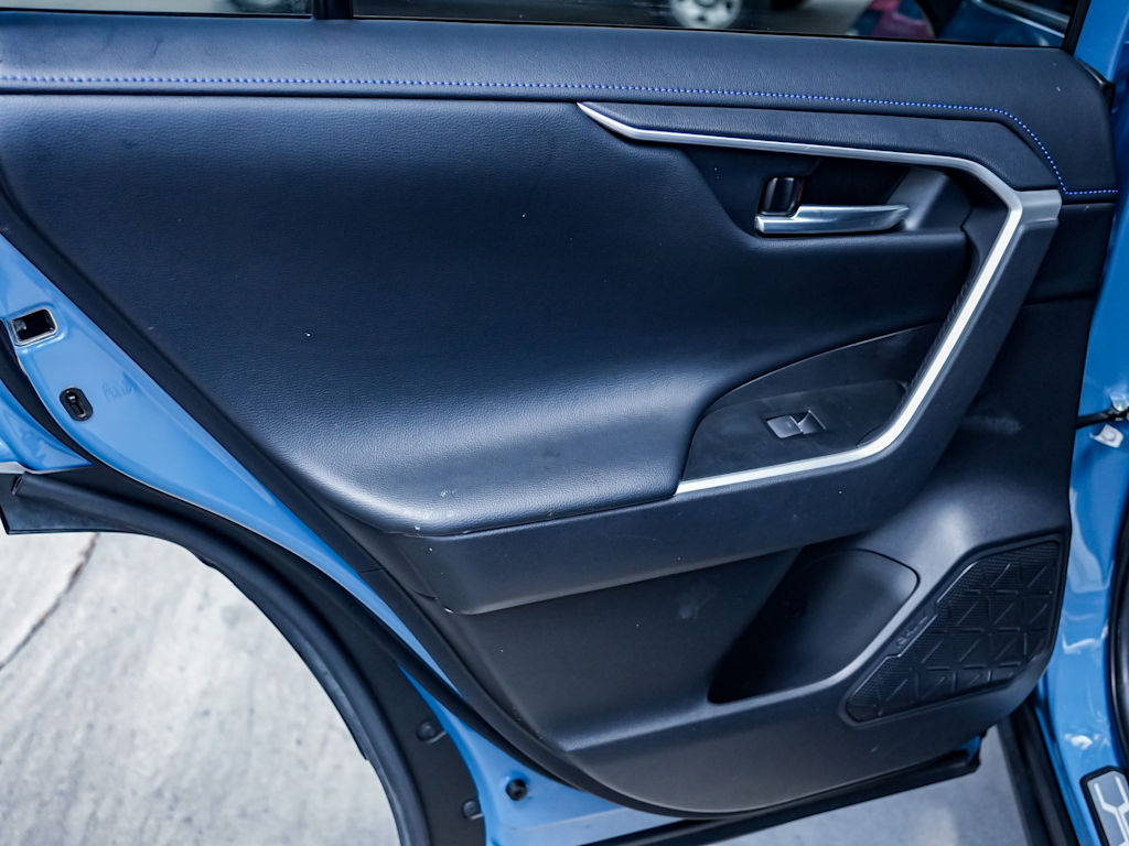 Thumbnail: 2025 Toyota RAV4 - 31
