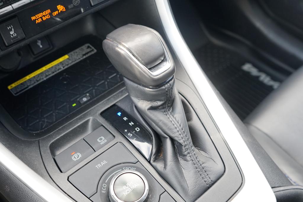 Thumbnail: 2021 Toyota RAV4 - 12