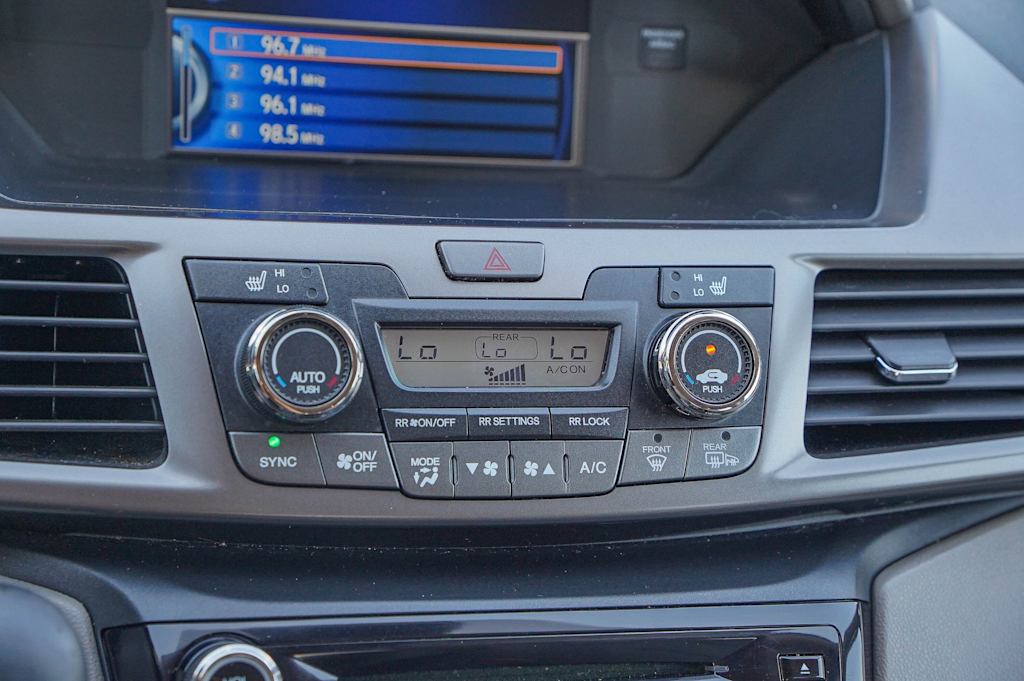 Thumbnail: 2015 Honda Odyssey - 23