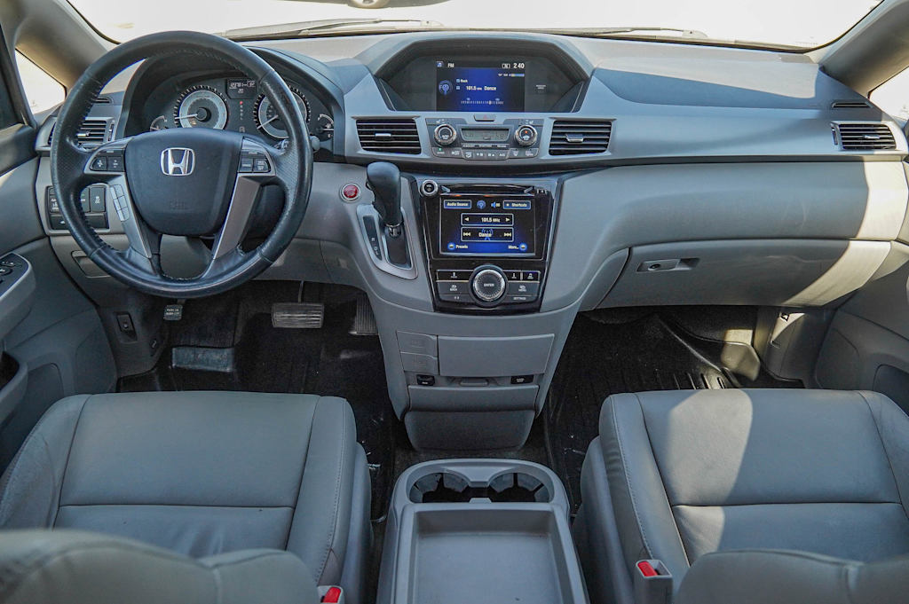 Thumbnail: 2015 Honda Odyssey - 10