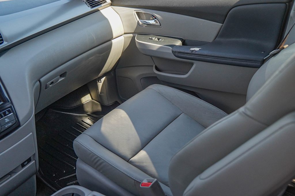 Thumbnail: 2015 Honda Odyssey - 29
