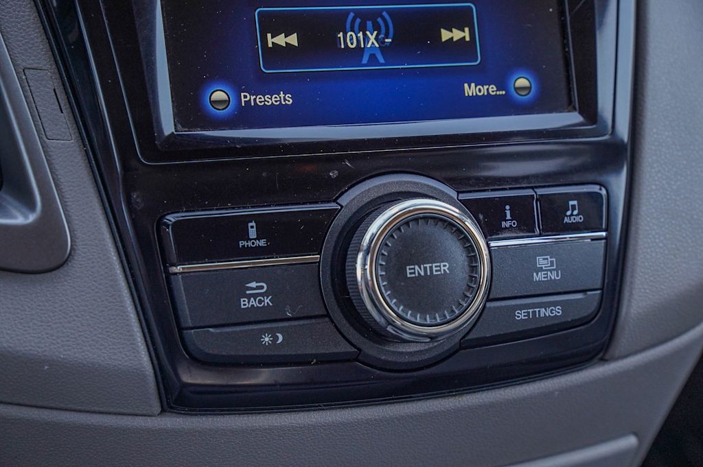 Thumbnail: 2015 Honda Odyssey - 25