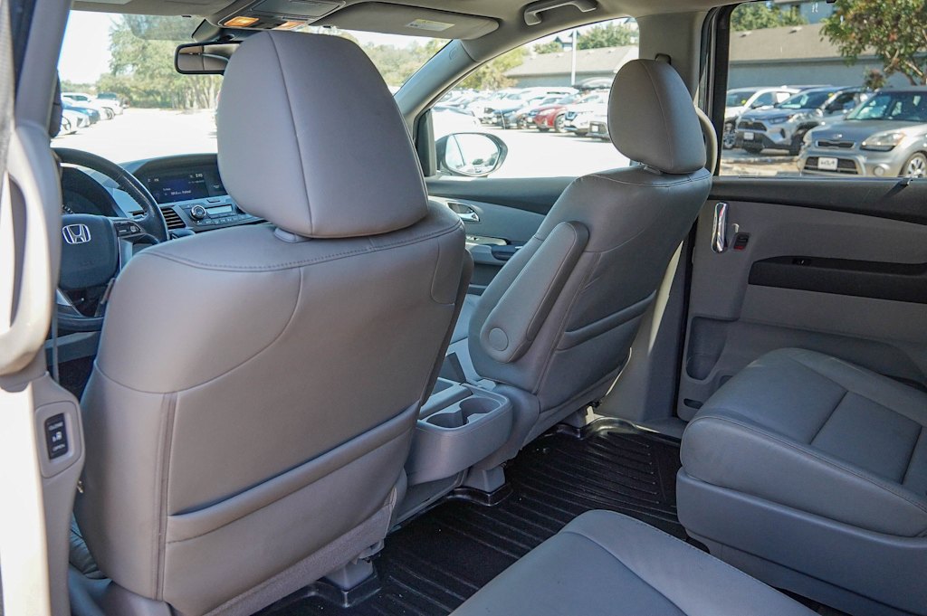 Thumbnail: 2015 Honda Odyssey - 9