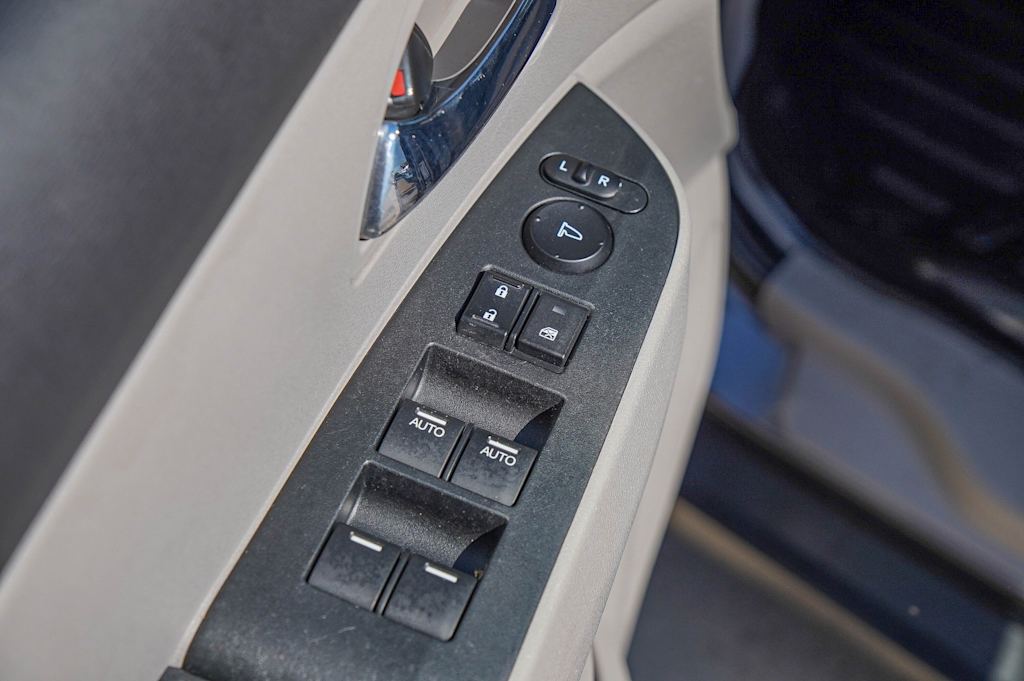 Thumbnail: 2015 Honda Odyssey - 27