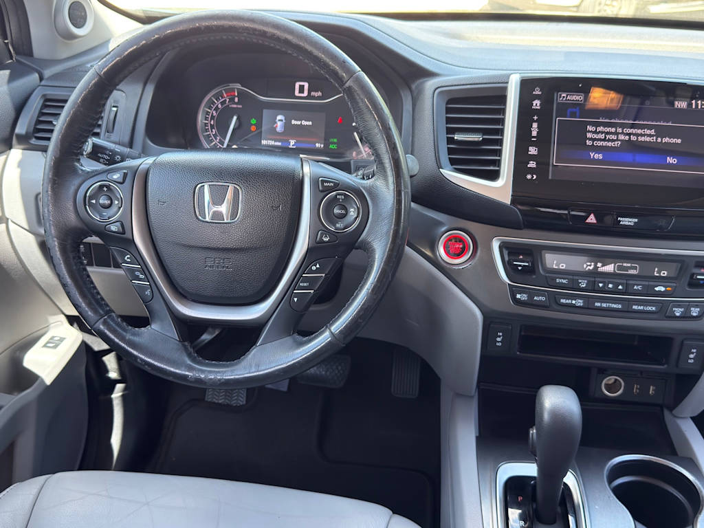 Thumbnail: 2017 Honda Pilot - 12