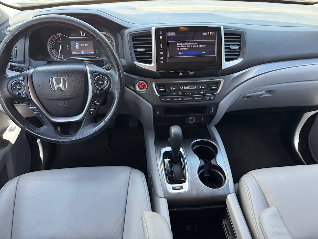 Thumbnail: 2017 Honda Pilot - 8