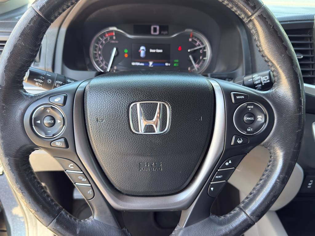 Thumbnail: 2017 Honda Pilot - 20