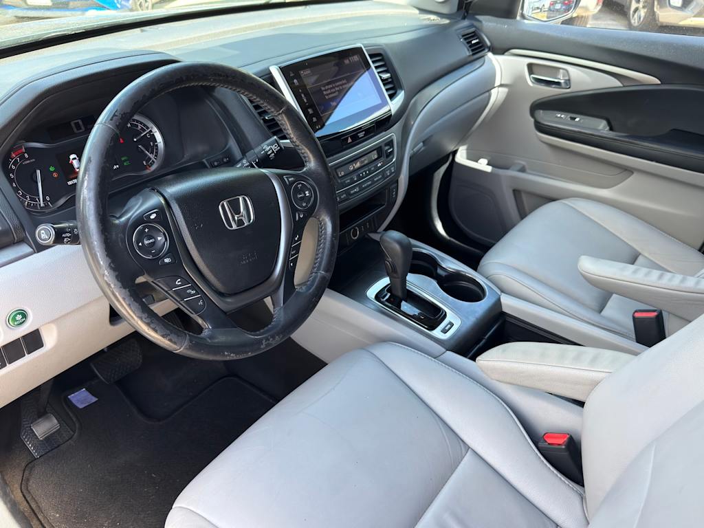 Thumbnail: 2017 Honda Pilot - 2