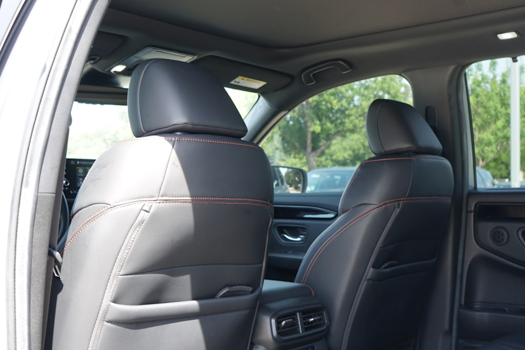 Thumbnail: 2025 Honda Pilot - 9