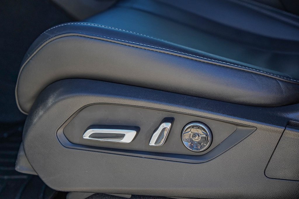 Thumbnail: 2022 Acura MDX - 29