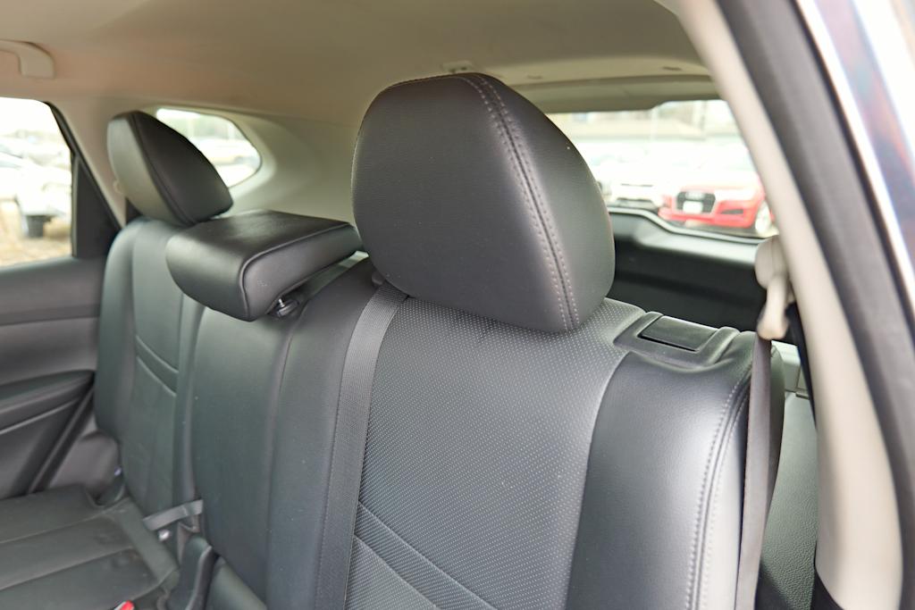 Thumbnail: 2015 Nissan Rogue - 28