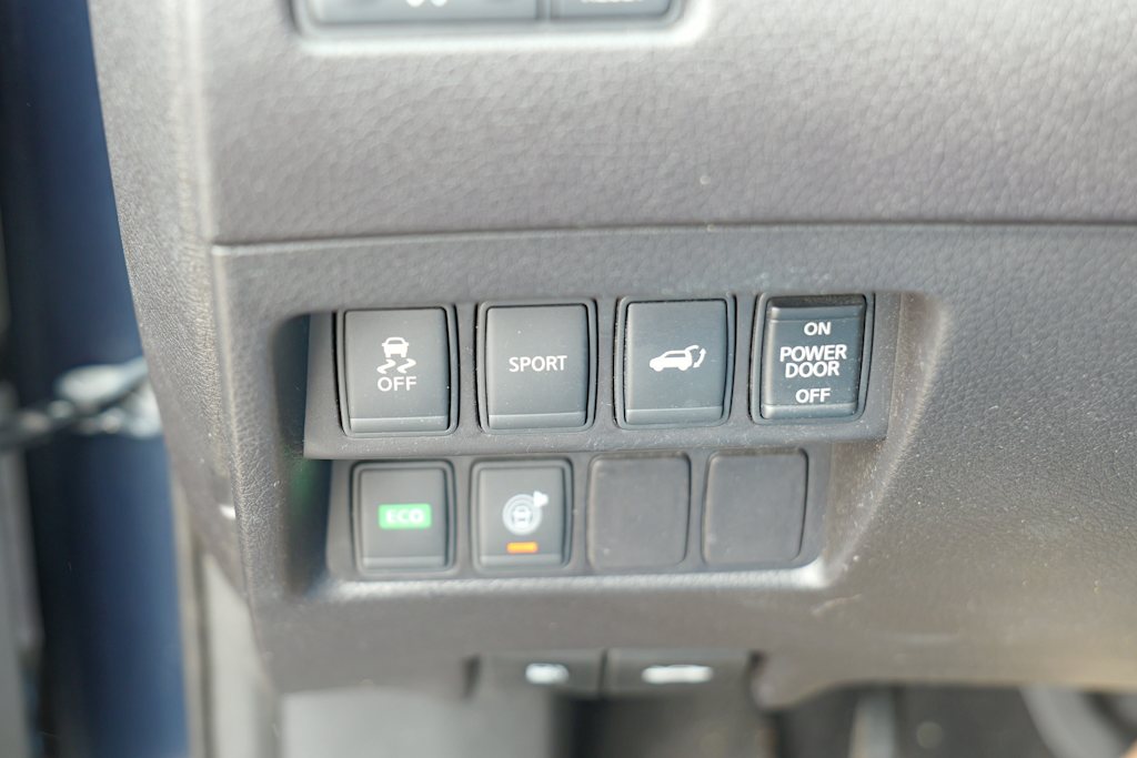 Thumbnail: 2015 Nissan Rogue - 23