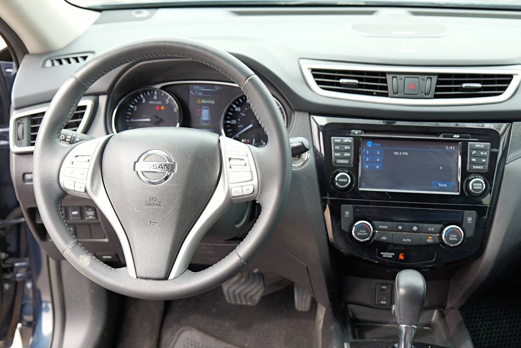 Thumbnail: 2015 Nissan Rogue - 11